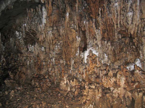 Tukta Cave